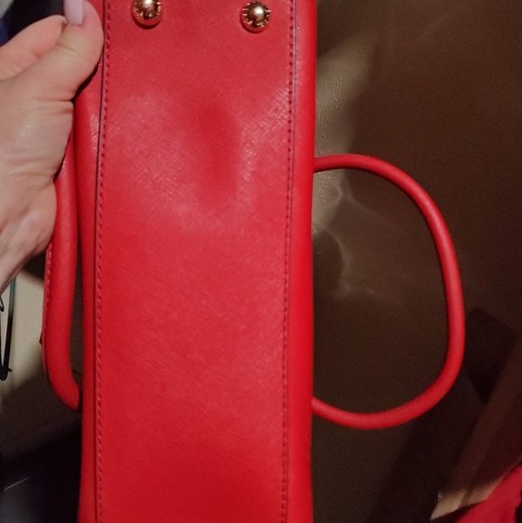 Tote - Picture 4 of 7